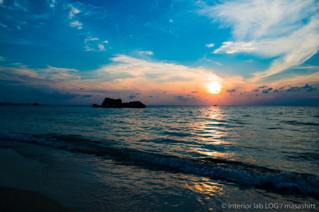 沖縄 ビーチ サンセット 夕日
